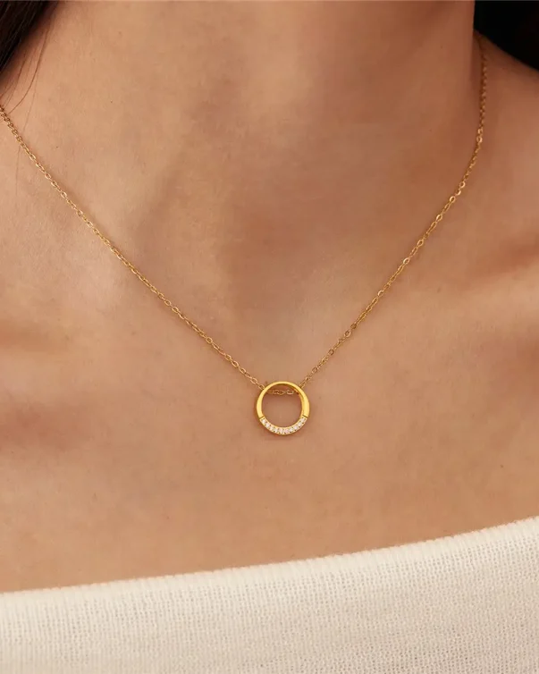 Hot Selling Women Necklace Stainless Steel Simple Design Geometric Circle Pendant Cubic Zirconia Gold Plated Necklace