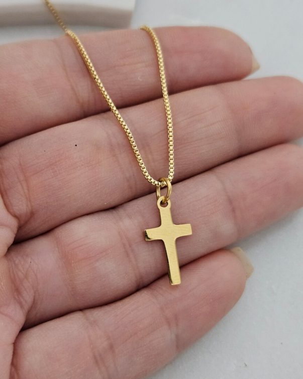 Minimalist Gold Plated Chain Cross Pendant Necklace