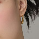 Gold plated stainless steel hook earrings 2.6cm